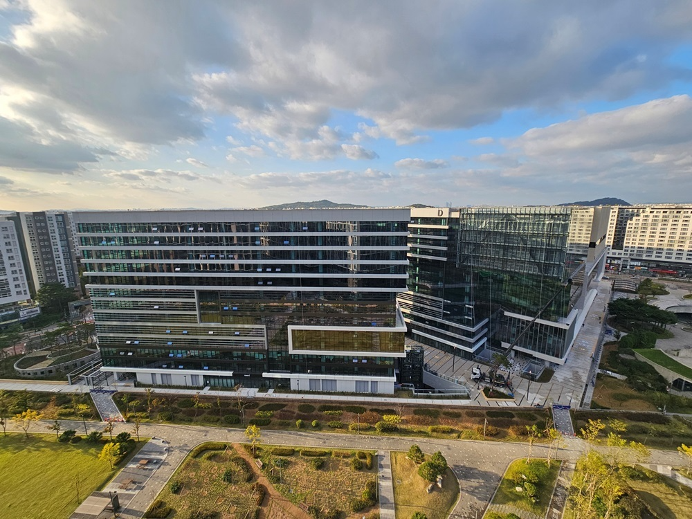 마곡 ‘르웨스트 시티타워’ C, D동 전경 / 사진제공=부동산플래닛