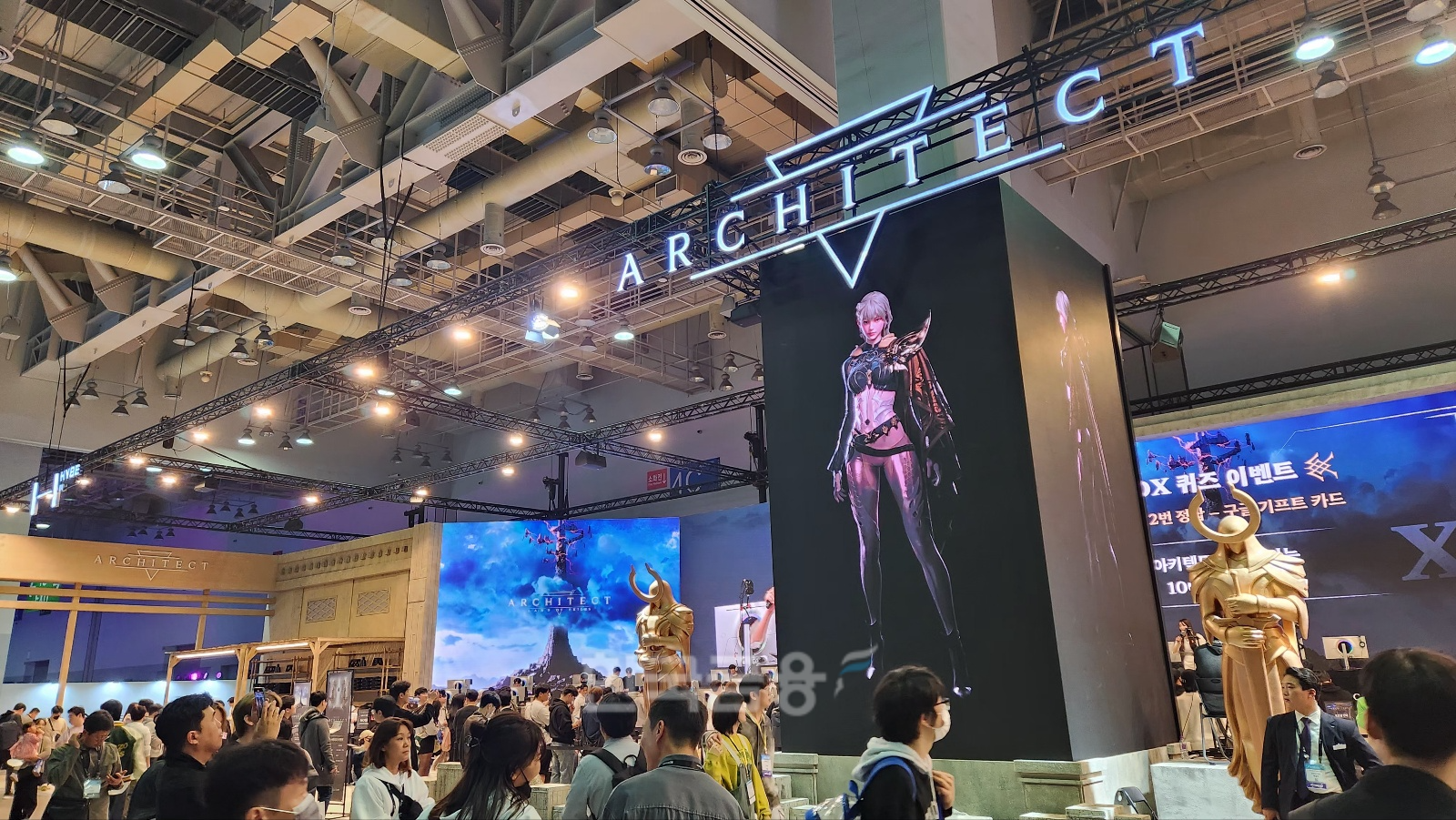 하이브IM '지스타2024' 부스 전경. 하이브IM은 지스타2024에 처음으로 단독 부스를 차리고 참가했다. / 사진=김재훈 기자