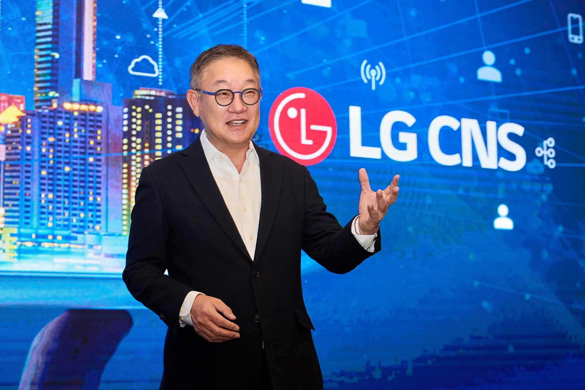 현신균 LG CNS 사장.이 지난 1월 진행된 LG CNS IPO 간담회에서 사업비전을 소개하고 있다./ 사진=LG CNS