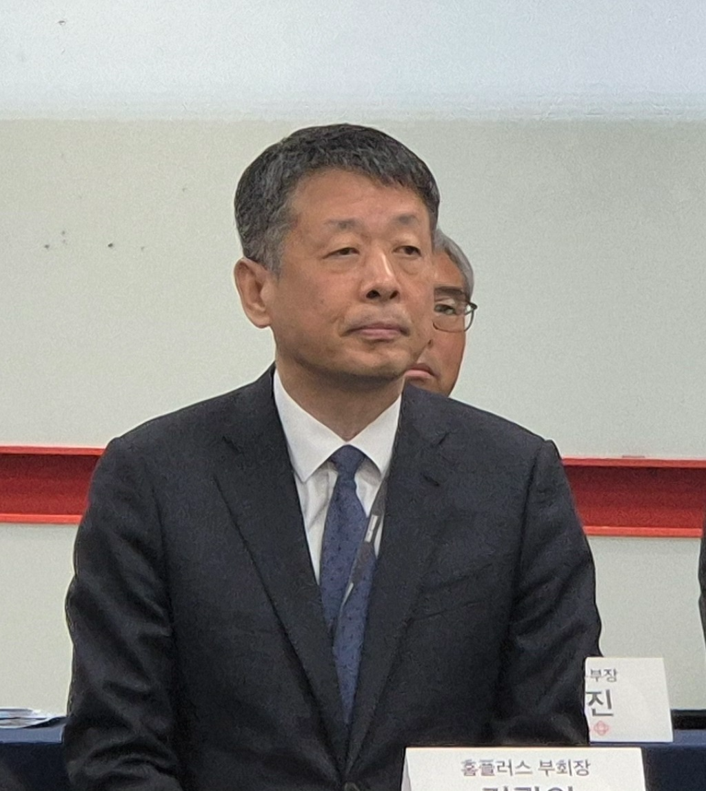 MBK 김광일, 고려아연 이사회 진입 시도에..."또 다른 홈플러스 찾나" 비판