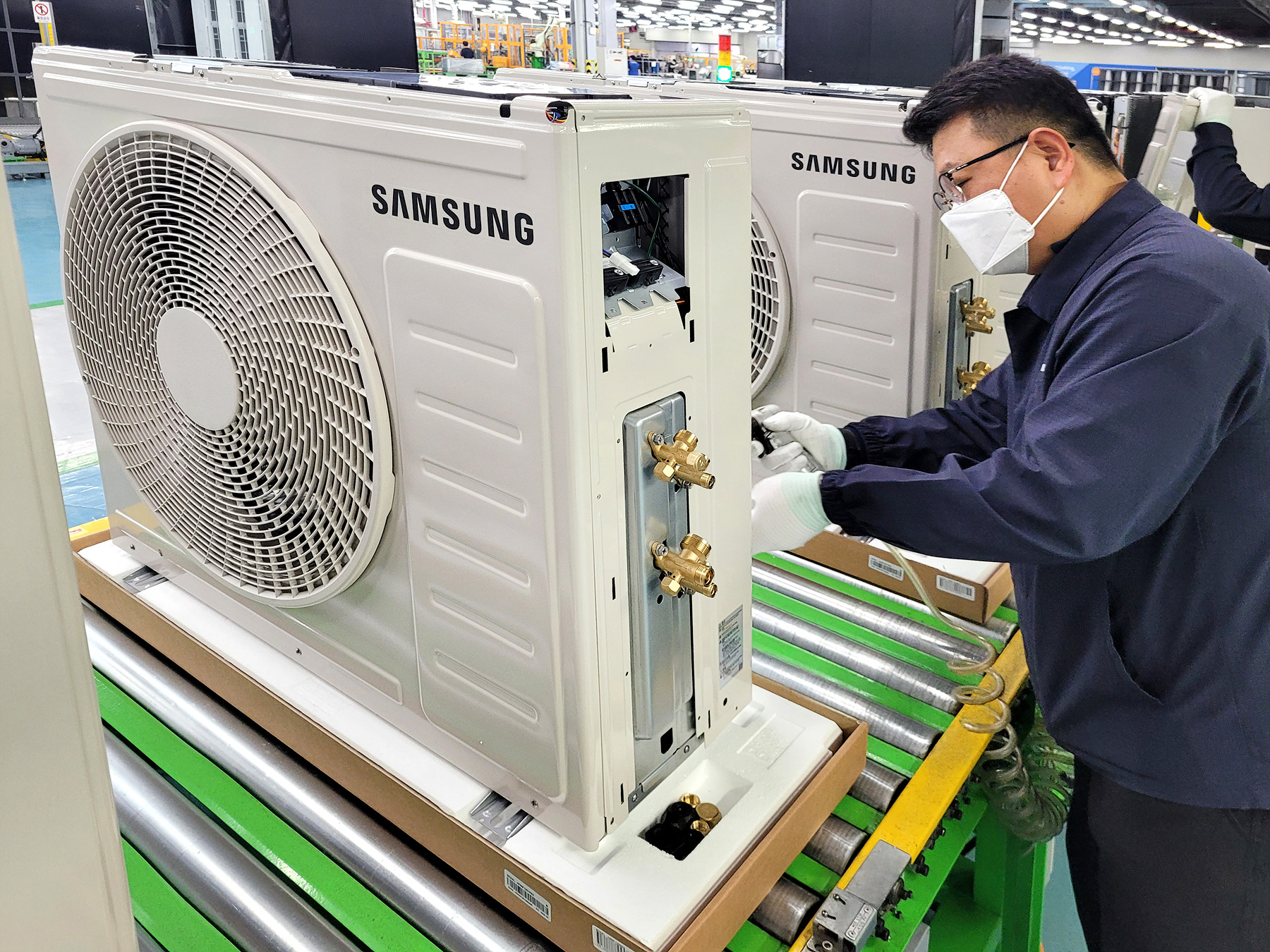 삼성전자 올 여름 에어컨 수요 대응 위한 생산 라인 풀가동. / 사진=삼성전자