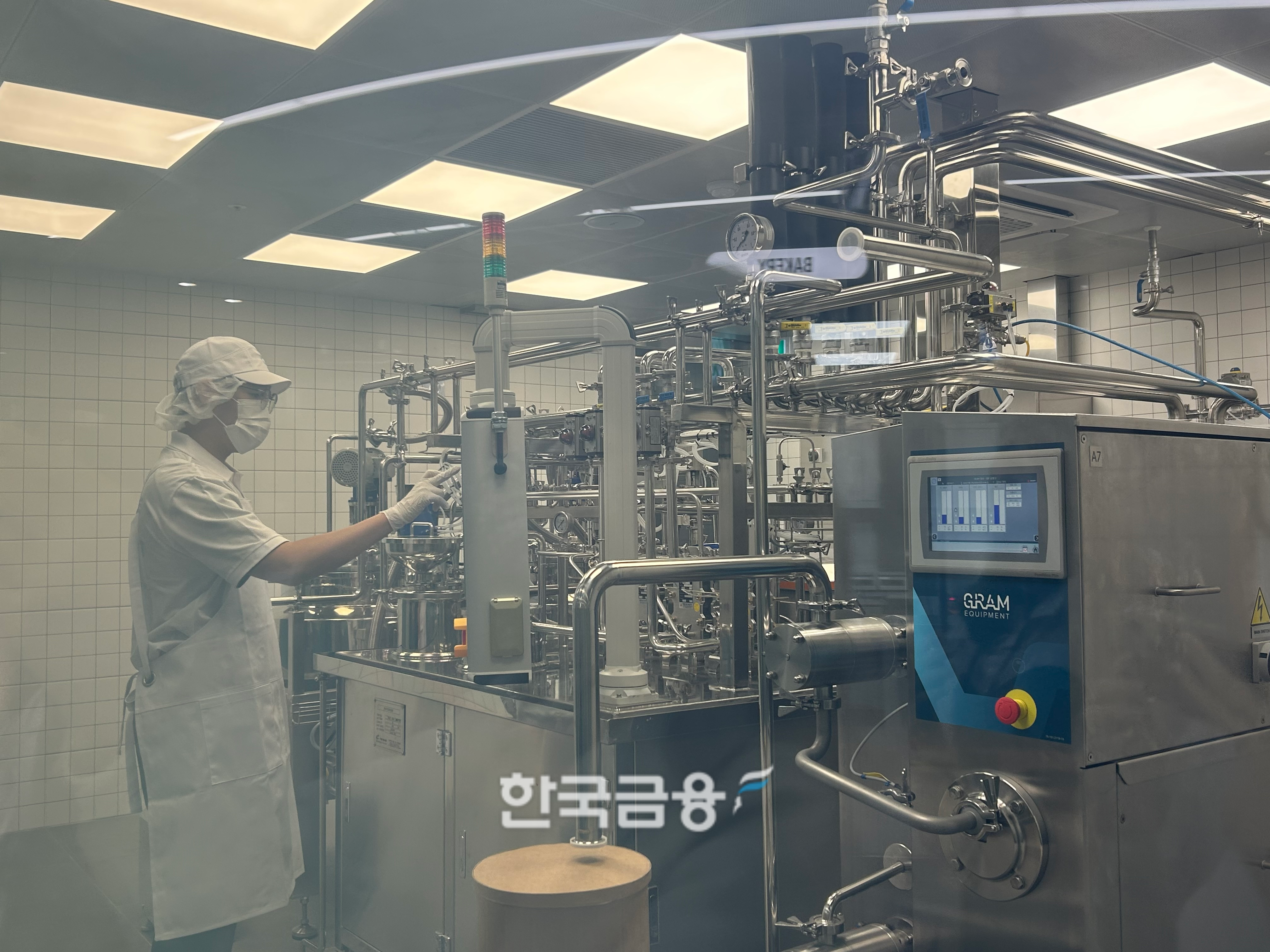 벤슨 1호점 매장 지하 1층에 있는 생산 시설. 포천 생산공장을 축약해 놓은 곳으로 생산량은 1/20 수준이다. /사진=박슬기 기자