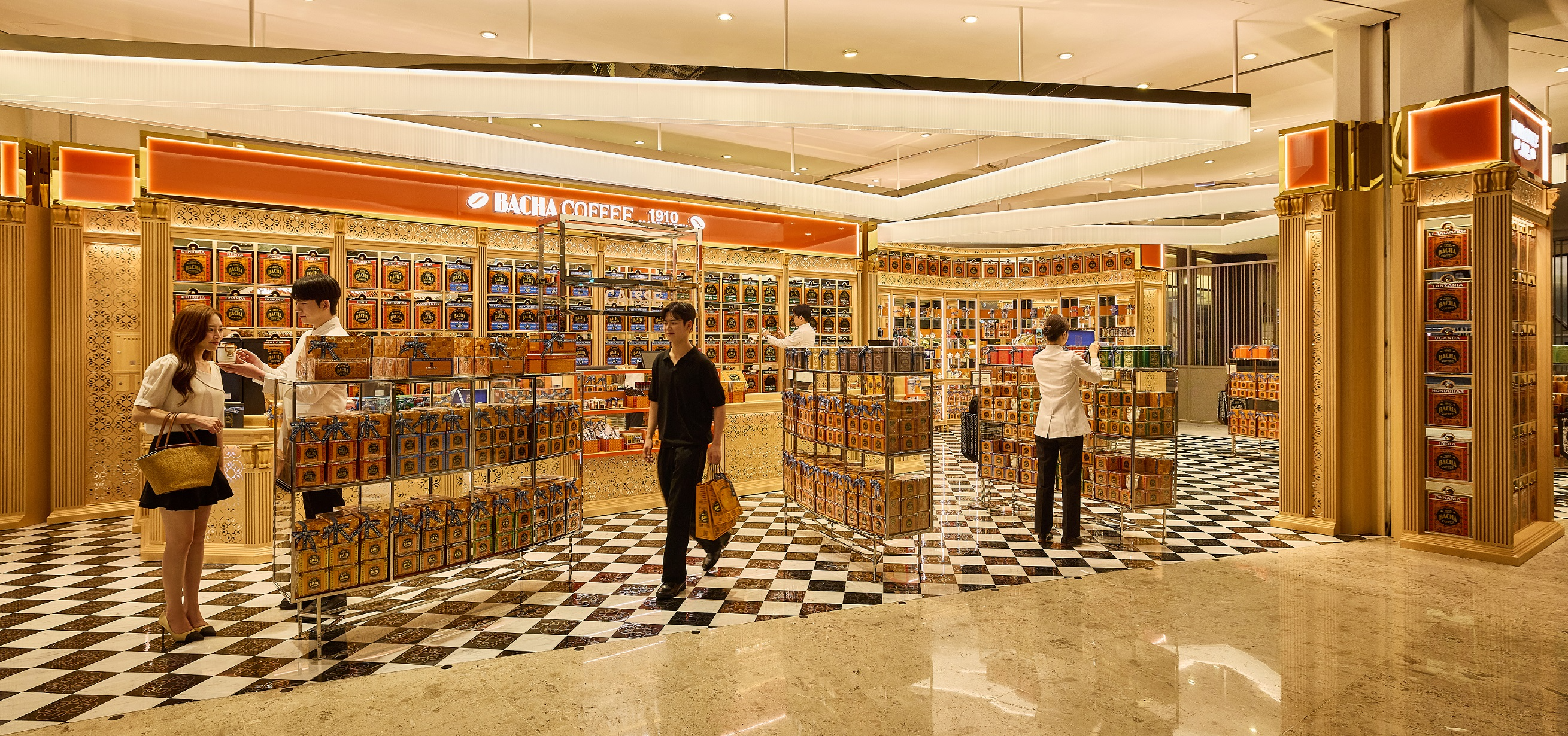 롯데백화점 에비뉴엘 잠실점에 '바샤커피' 세번째 매장이 문을 열었다. /사진제공=롯데백화점