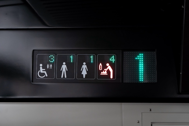 현대로템은 한국철도공사(코레일)에 ‘2세대 KTX-이음’ 초도 편성분을 기존 계획보다 약 4개월 앞서 조기 인도했다고 30일 밝혔다. 사진은 ‘2세대 KTX-이음’ 내부. / 사진=현대로템