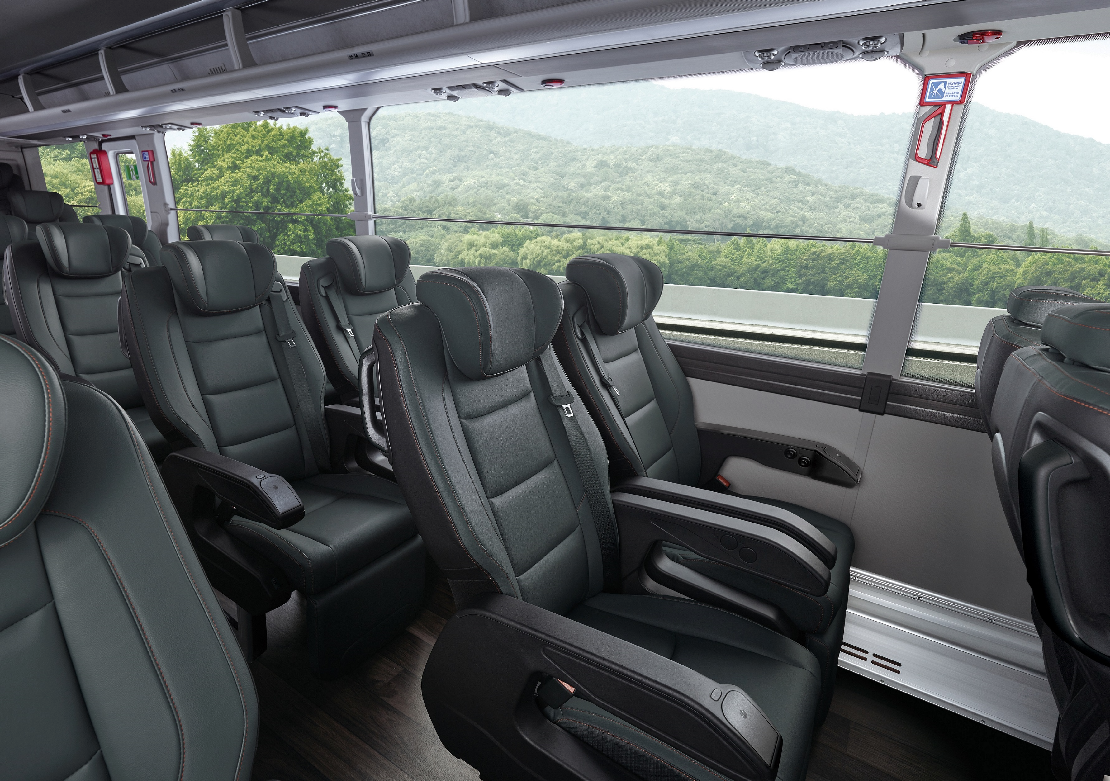 현대차 대형 수소 버스 '유니버스' 내부 이미지. / 사진=현대차