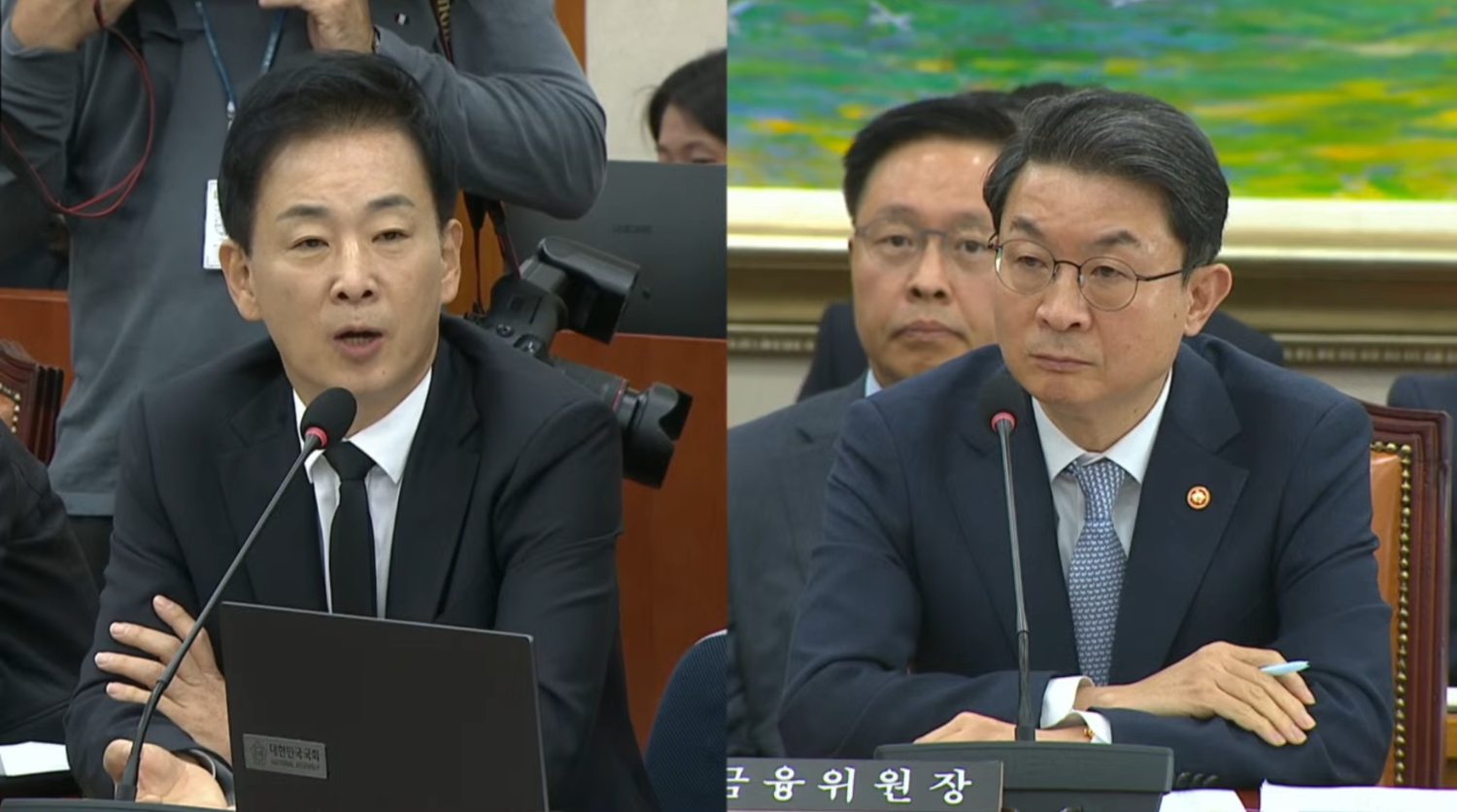 2025 금융위원회 국정감사에서 유영하 국민의힘 의원의 질의를 경청하고 있는 이억원 금융위원장(오른쪽) / 사진 = 국회 온라인 의사중계 갈무리