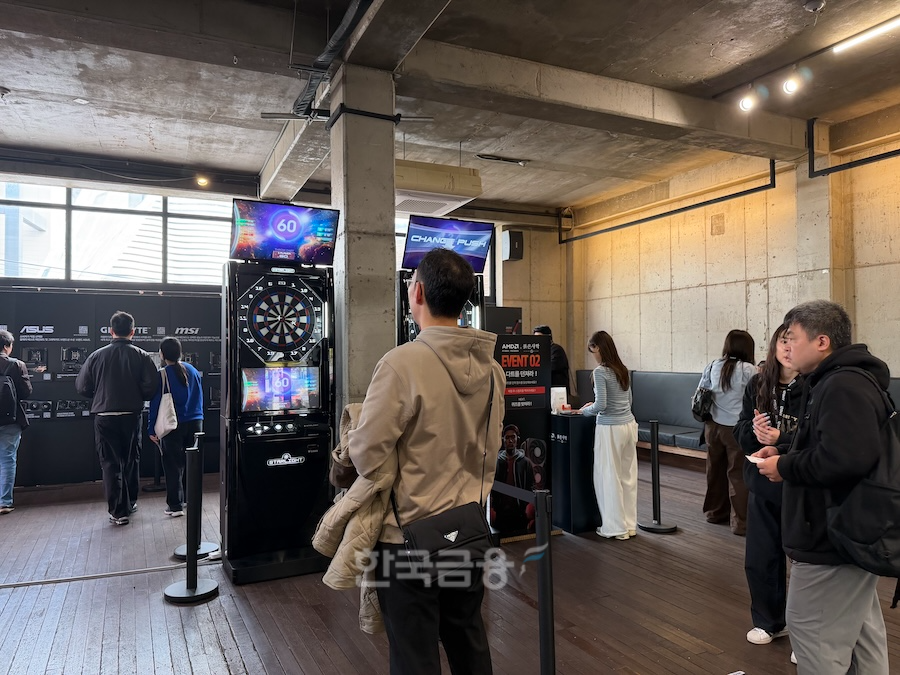 ‘붉은사막 X AMD 팝업스토어 2025’ 1층 이벤트 존. / 사진=정채윤 기자