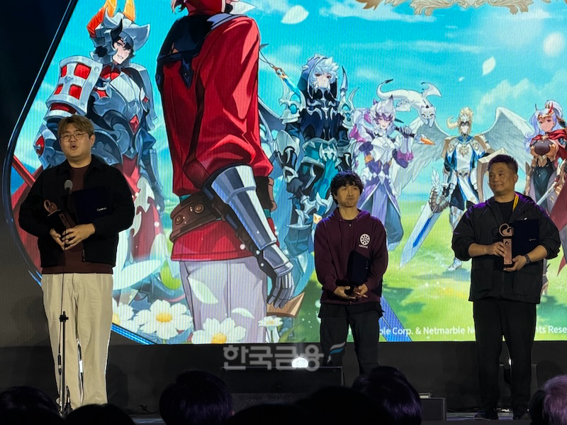 (왼쪽부터) 김정민 넷마블넥서스 대표, 최지원 네오위즈 라운드8 스튜디오 총괄 디렉터, 권민관 넷마블엔투 대표. / 사진=정채윤 기자