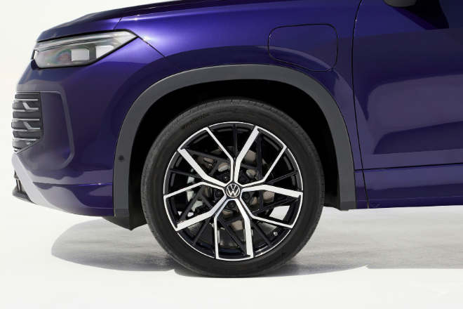 한국타이어 신차용 타이거가 장착된 폭스바겐 신형 SUV '타이론'. / 사진=한국타이어