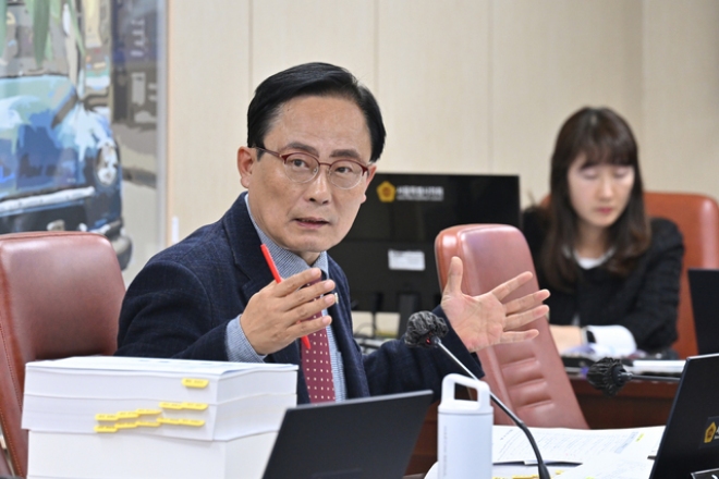 김형재 서울시의원이 지난 11월 개최된 서울시의회 문화체육관광위원회 행정사무감사에서 질의를 하고 있다./사진제공=서울시의회