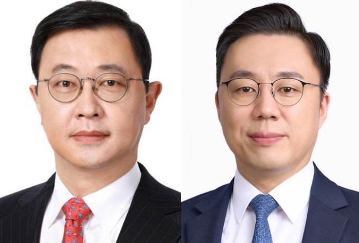 (왼쪽부터) 최재원 SK 수석부회장, 김정규 SK스퀘어 사장. /사진=SK이노베이션, SK스퀘어