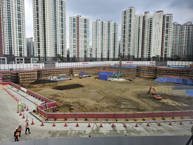 수도권 내 공사 중인 현장./한국금융신문 조범형 기자