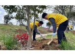 HDC현대산업개발, 광주 5.18 역사공원 찾아 나무심기 봉사활동 전개