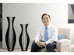 한동우 회장 ‘실천엔 앞장, 성장은 함께’