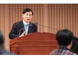 이주열 총재 "가상화폐 열풍...비이성적 과열 우려"