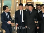 신동빈 롯데 회장 8일 공식 출근…임원인사 등 현안 챙기기 나서
