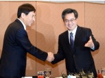 이주열 총재 "원화 강세 우려 사실...과도한 쏠림 대처"