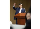 신인석 한은 금통위원 “가장 중요한 것은 물가…지금 금리 상향조정은 위험해”(상보)