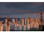 서울 아파트 중위가격, 사상 첫 8억원 돌파...지방과 최대 6억7천만원 차이나