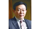 신동빈 롯데 회장, 유통 불황 타개 위해 계열사 CEO와 日출장