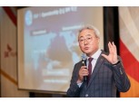 김준 SK이노 사장 “대여·수리하는 배터리사업 모델 창출”…2025 글로벌 톱3 비전 강화