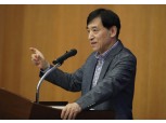 이주열 총재 "올해 성장률 2.2% 달성 녹록치 않아..완화 조정 여부, 차후 3주 지표로 종합 판단할 것" (상보)