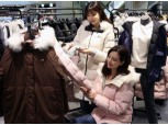 신세계백화점, 뉴발란스와 함께 직접 만든 여성 패딩 선봬