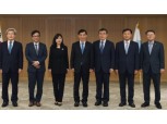 이주열 총재, 향후 여건변화 적절히 감안..4월 인하 반영한 시장은 '꽤 다양한' 해석 내놔