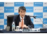 이동걸 산업은행 회장, 쌍용차 인수 나선 에디슨모터스 향해 비판 쏟아내
