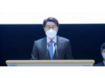 최정우 “지주사 전환한 올해는 ‘100년 기업 원년”