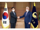 김주현 금융위원장, SC그룹 빌 윈터스 CEO 면담
