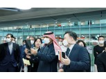 사우디 장관, 세계 최초 로봇친화형 빌딩 네이버 '1784' 방문