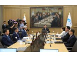 '금리동결' 7월 금통위원 "가계대출 증가 경계…금융불균형 확대 작용 우려"