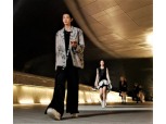 “모델 손에 반찬이?” 이마트24, 곽현주컬렉션·플리츠마마와 3자 협업