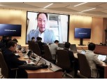 최태원 SK 회장 "AI 말고 할 이야기 없더라"...2026년까지 80조원 재원 확보