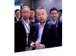 두산, 3대축 사업개편...박정원 회장, 두산밥캣 지배력 강화