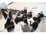 ‘감가 줄여라!’ 삼성전자, 중고폰도 애플 뛰어넘을까