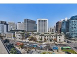 한은, 올해(2025년) 성장률 전망치 0.9%로 소폭 상향