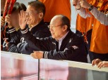'승리 요정' 김승연 회장, 대전 신구장 방문해 "최강한화에 보답하는 이글스 되자"