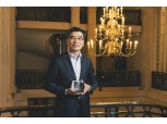 기아 송호성 사장, 영국 오토카 최고 영예 ‘이시고니스 트로피’ 수상